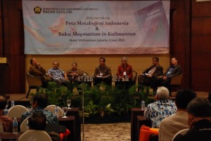 Diskusi Panel Peta Metalogeni Indonesia